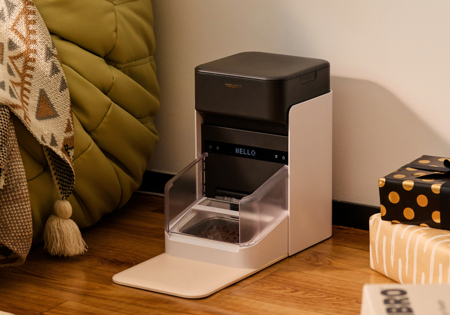 One RFID Smart Feeder